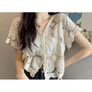 Top en crochet manches courtes boutonné beige